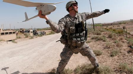 Simple, fiable et compact : L'Ukraine va recevoir un grand nombre de drones de reconnaissance RQ-11 Raven