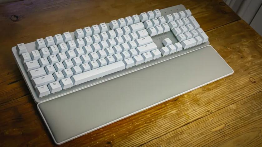 clavier gaming silencieux Razer Pro Type Ultra avec amortissement du bruit