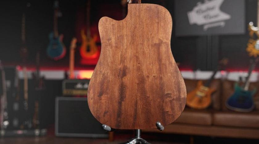 Ibanez AW54CE Guitare acoustique 1000 euros