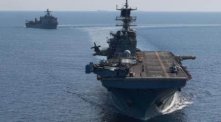 Les États-Unis laisseront en mer Rouge les navires d'assaut amphibie USS Carter Hall et USS Bataan, ainsi que trois destroyers lance-missiles de la classe Arleigh Burke.