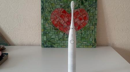 Ça ne fait pas mal. Examen de la brosse à dents électrique Oclean Flow Sonic budget