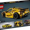 Modèle complet Lego Technic Corvette Stingray C8 en arrière-plan