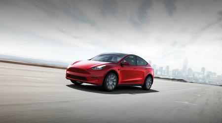 Tesla va tourner la baisse de la demande de voitures électriques à son avantage : l'entreprise va moderniser les lignes de production du Model Y et du Model 3.
