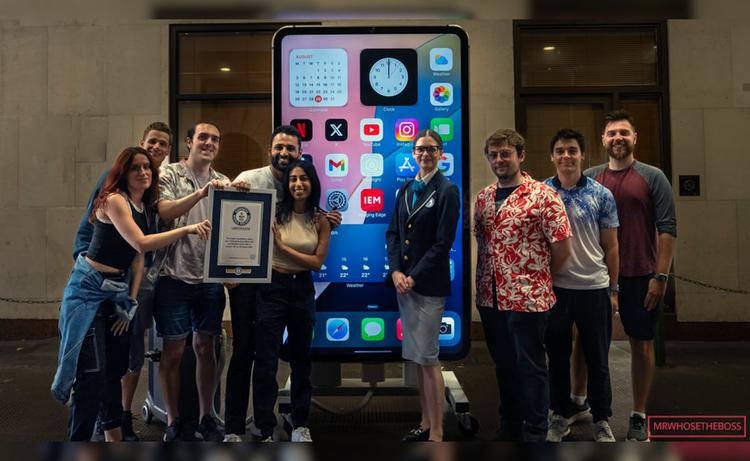 Nouveau record Guinness : des blogueurs ...