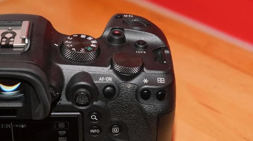 Canon EOS R6 caméra 4K clip musical