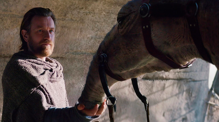 « Pouvons-nous laisser le chameau dans le jardin ? Pendant le tournage de "Obi-Wan Kenobi", Ewan McGregor s'est attaché au chameau et a voulu l'enlever