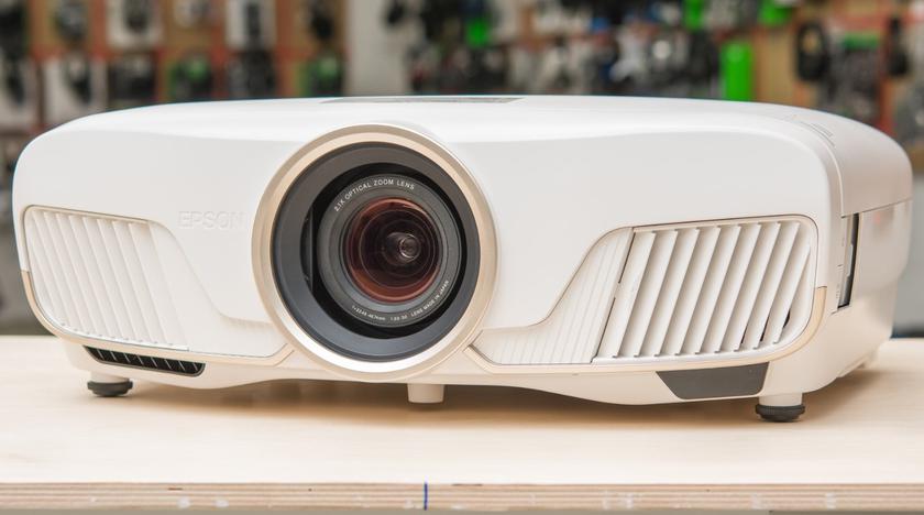 Epson Home Cinema 5050UB vidéoprojecteur 4k moins de 3000 euros