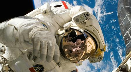 Les astronautes de l'équipage 8 entrent en quarantaine avant le lancement de la station spatiale. 