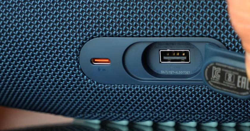 JBL CHARGE 5 Meilleur haut-parleur Bluetooth pour films en plein air