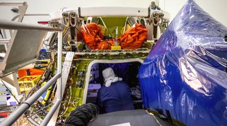 Déballage de l'espace : La NASA commence à sortir le contenu du vaisseau spatial Orion.