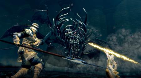 Un mod de fan a ajouté un mode coopératif à part entière à Dark Souls sans restrictions afin que vous puissiez souffrir avec vos amis