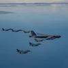 Les États-Unis, la République de Corée et le Japon ont organisé le premier exercice aérien trilatéral impliquant des B-52H Stratofortress, des F-16 Fighting Falcon, des F-15K Eagle et des F-2.-3 Les États-Unis, la République de Corée et le Japon ont organisé le premier exercice aérien trilatéral impliquant des B-52H Stratofortress, des F-16 Fighting Falcon, des F-15K Eagle et des F-2.-3