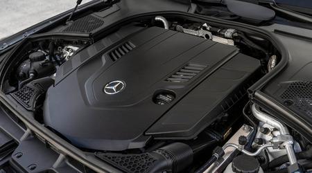 Mercedes ne dit pas adieu au moteur à combustion interne : les puissants moteurs V8 et V12 restent en service.