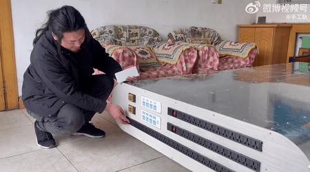 Possède 60 ports et peut recharger 5 000 smartphones : un passionné a fabriqué une Power Bank géante de 27 000 000 mAh
