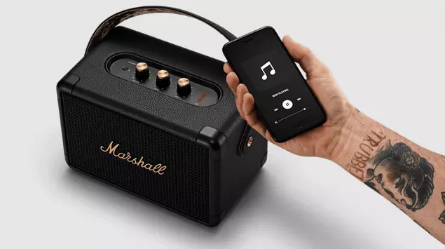 Marshall Kilburn II à 200 $ ...