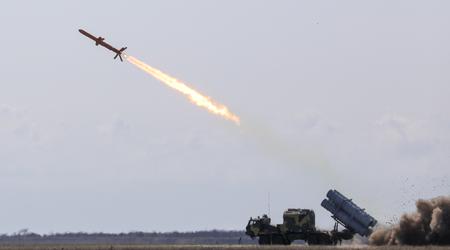L'AFU a tiré des missiles Neptun sur le ferry russe et le terminal pétrolier du port de Kavkaz, à 250 kilomètres de la ligne de front.
