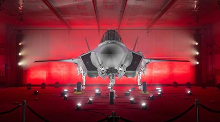 Lockheed Martin présente le premier avion de combat polonais F-35 Husarz 