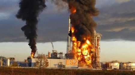 Pentagone : Les frappes de drones ukrainiens ont entraîné une baisse de 14 % de la production des raffineries russes et une augmentation significative du coût du carburant sur le marché intérieur.