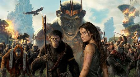 La scène finale du film Kingdom of the Planet of the Apes devait à l'origine être plus intense, mais elle a été retravaillée pour la rendre plus subtile.