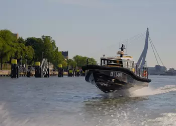 Le port de Rotterdam a lancé ...