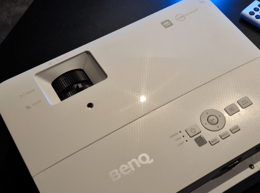 Benq TK700STi ou Optoma GT1080HDR