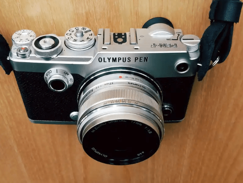 Olympus PEN-F appareil numérique look argentique