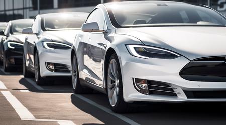 Tesla rappelle 120 000 voitures aux États-Unis en raison d'un problème de sécurité des portes
