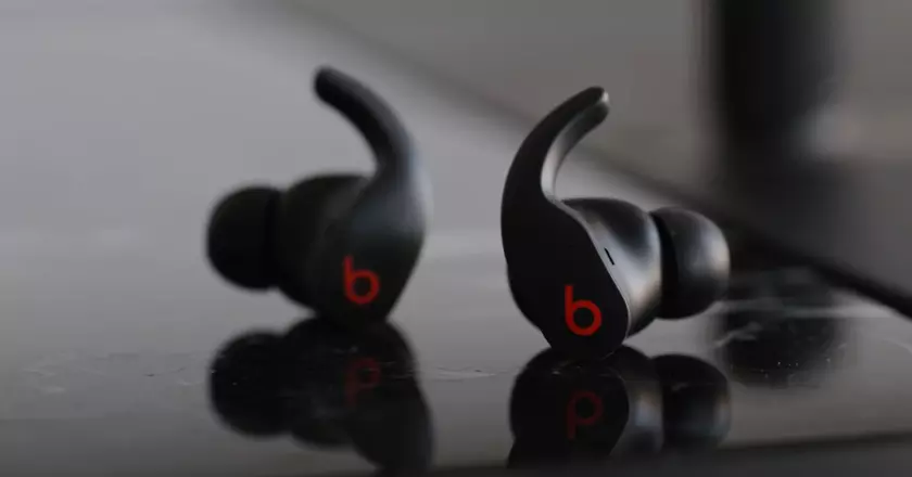 Casque d'écoute à réduction de bruit Beats Fit Pro pour petits budgets