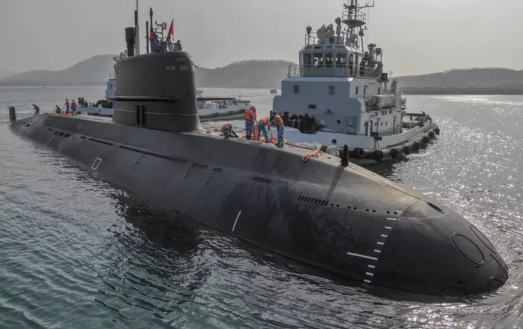 Le Pakistan reçoit un deuxième sous-marin ...