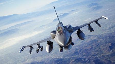 Officiel : le deuxième lot de chasseurs danois F-16 Fighting Falcon est déjà arrivé en Ukraine
