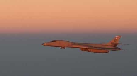 Les États-Unis ont envoyé des bombardiers stratégiques B-1B Lancer au Moyen-Orient, ainsi que le sous-marin nucléaire de classe Ohio.