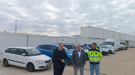 Du parc automobile à la première ligne : Prague transmettra des voitures abandonnées à l'Ukraine