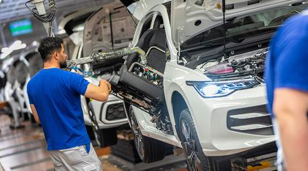 Volkswagen a confirmé la suppression de plus de 35 000 emplois en Allemagne et la délocalisation de la production de la Golf au Mexique.