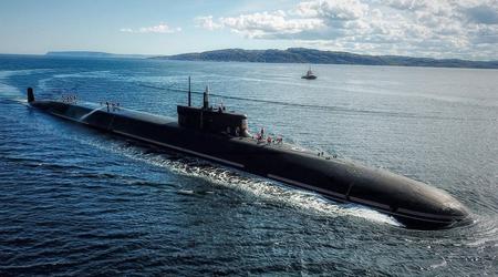 La marine russe recevra en 2023 le sous-marin à propulsion nucléaire "Empereur Alexandre III", qui sera armé de missiles balistiques SS-NX-30 dotés d'une ogive thermonucléaire et d'une portée de 9 300 kilomètres.