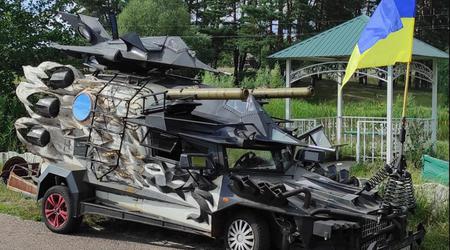 Les Ukrainiens ont créé un véhicule brutal avec deux Lockheed F-117 Nighthawks, plusieurs canons et un missile pour effrayer les Russes