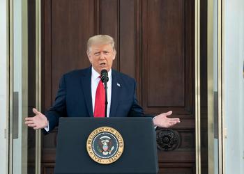 Trump critique l'UE pour les amendes ...