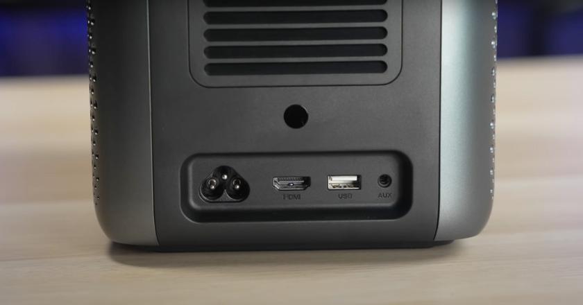 NEBULA par Anker Cosmos Laser 4K Projecteurs