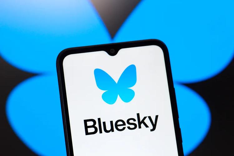 Bluesky permet de télécharger des vidéos ...