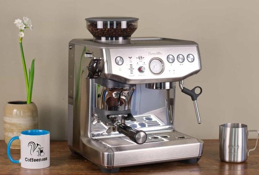 Breville Barista Express Impress machine café comparison 1000