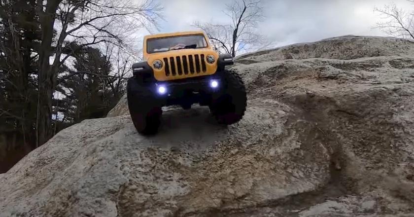 1:24 AXIAL SCX24 meilleur crawler 1/24