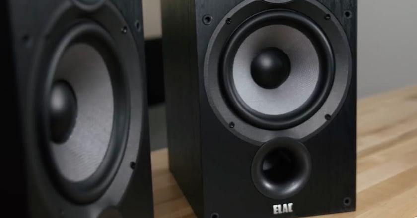Elac Debut B6.2 haut parleur etagere