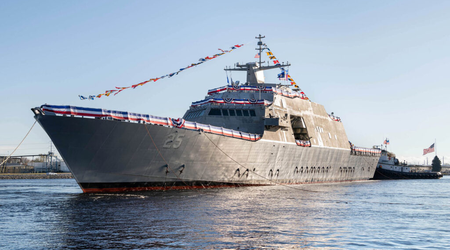 La marine américaine a mis en service le navire de combat littoral de classe Freedom, l'USS Marinette, qui sera armé de torpilles Honeywell Mk 50 et de missiles antiaériens RIM-116 RAM.