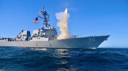 RTX a reçu 124,3 millions de dollars pour produire 42 têtes d'autoguidage pour les missiles Maritime Strike Tomahawk, qui peuvent détruire des navires à une distance maximale de 1 600 km.