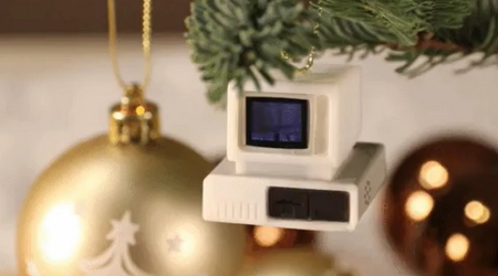 Un passionné fait tourner un jeu Doom sur un sapin de Noël.