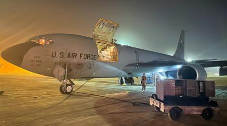 Les États-Unis ont envoyé des ravitailleurs aériens KC-135 Stratotanker à l'Arabie saoudite pour remplacer le KC-10 Extender, qui a été retiré du service après plus de 30 ans de service.