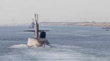 Un sous-marin américain à propulsion nucléaire de classe Ohio, équipé de 154 missiles de croisière Tomahawk d'une portée de 2 500 kilomètres, est arrivé au Moyen-Orient.