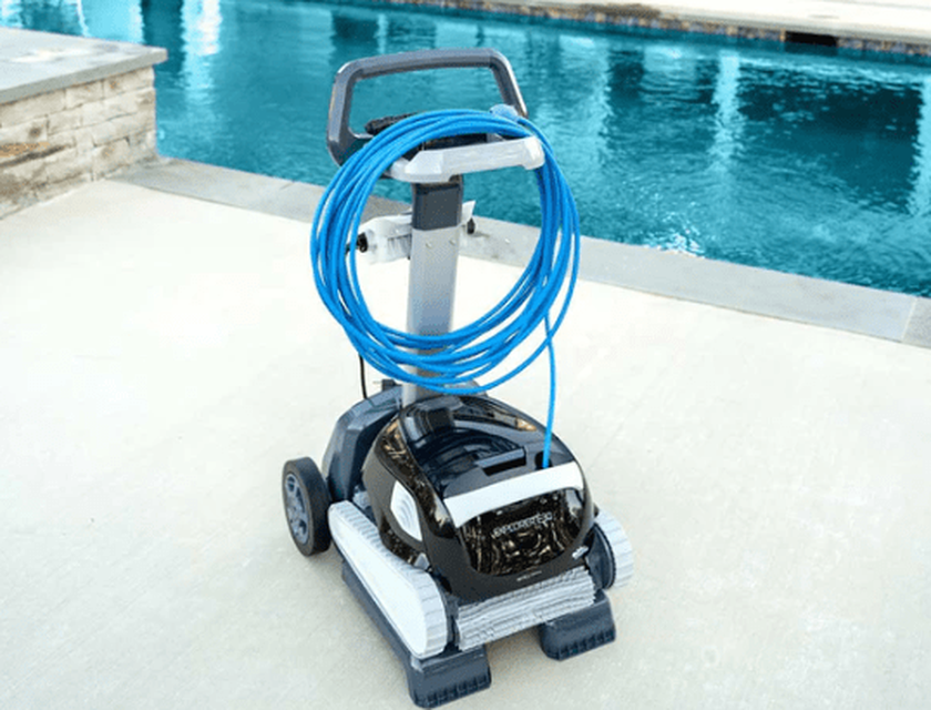 Aspirateur de piscine hors sol Dolphin Explorer E50