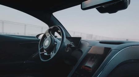 BYD a démontré comment le pilote automatique "God's Eye" conduit une supercar sur un circuit de course.