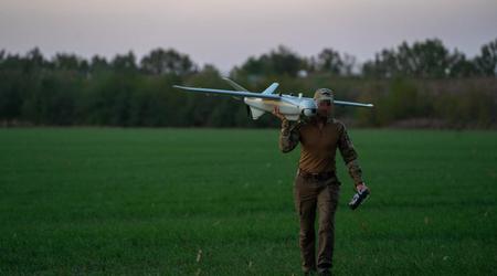 Les éclaireurs ukrainiens ont reçu un lot de drones Leleka-100 qui peuvent effectuer des missions à 50 kilomètres derrière la ligne de front.