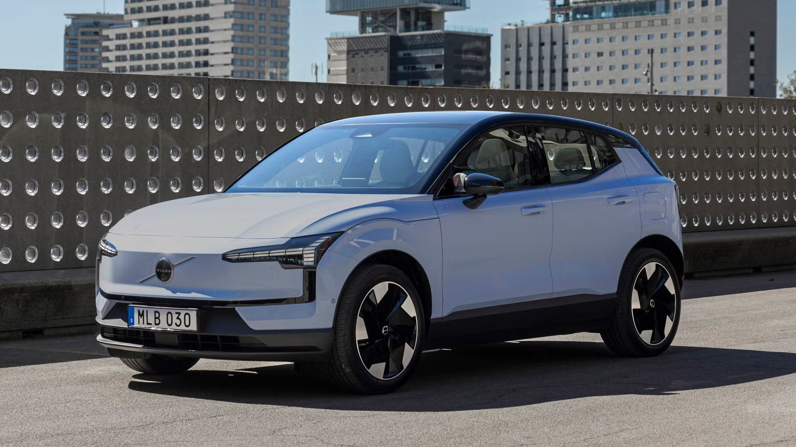 EX30 de Volvo : commencement de la production en Europe Volvo lance la production européenne de l'EX30 pionnière